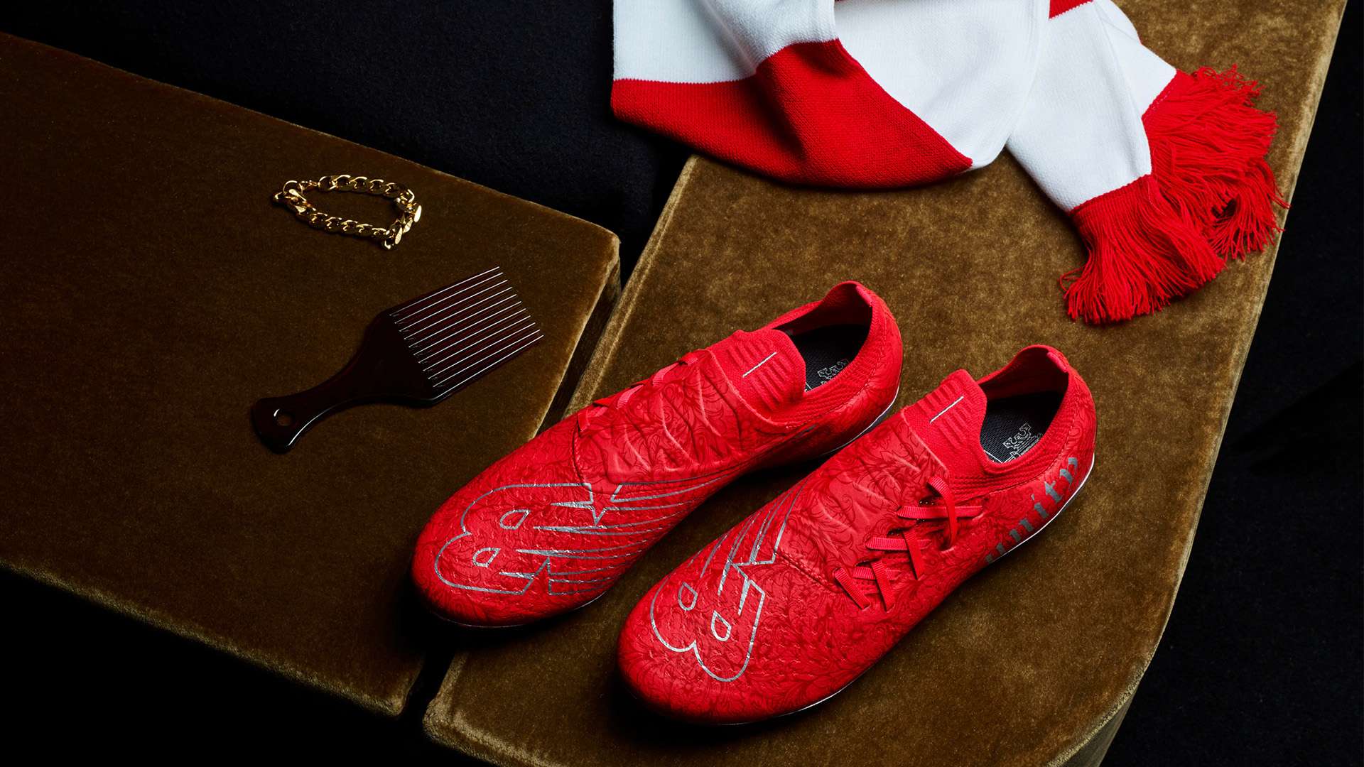 使得他成为 使得他成为